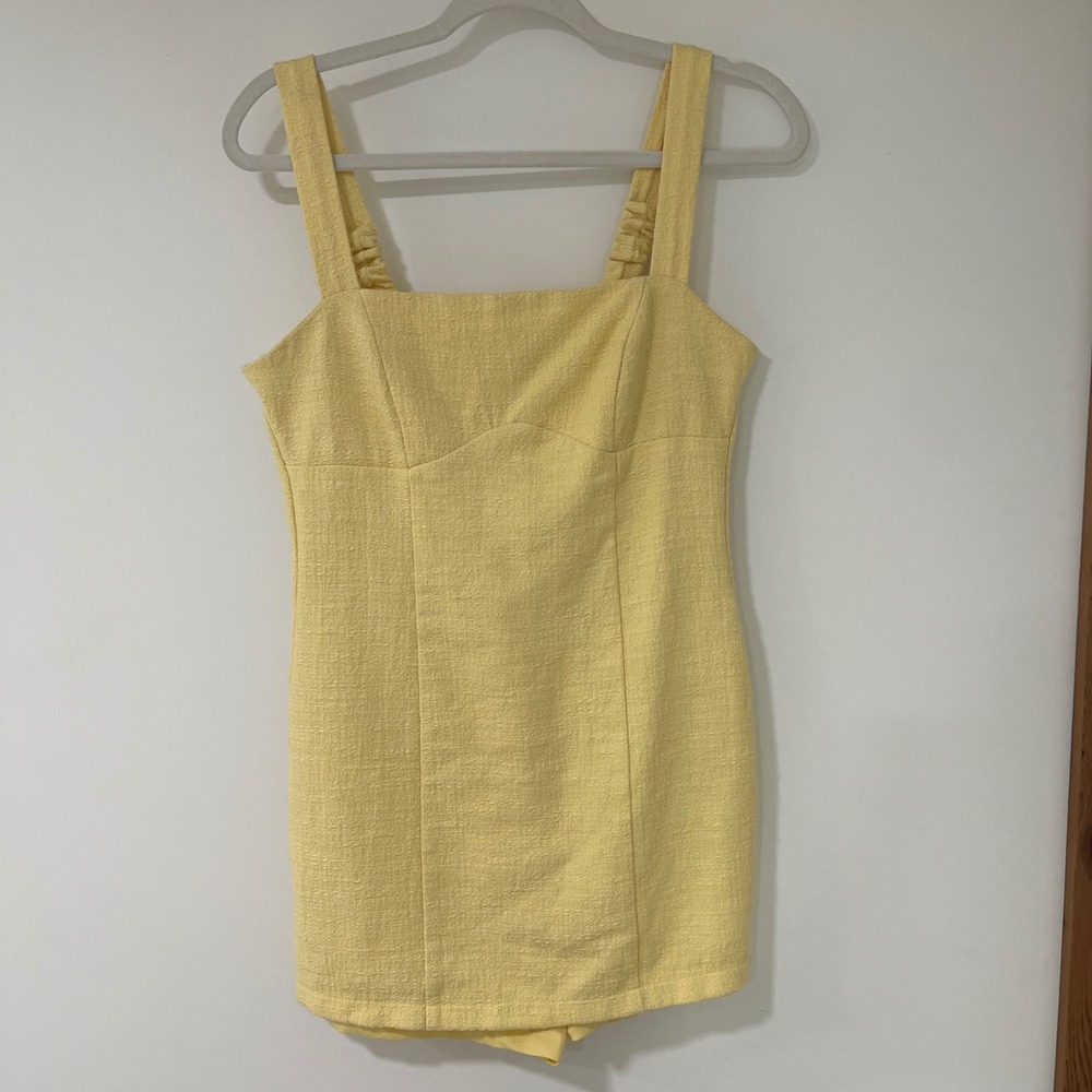 Bershka Textured Tweed Romper Women Size Large Yellow Square Neck | Coquette